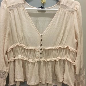 American Eagle Size L - Cream Peasant Blouse